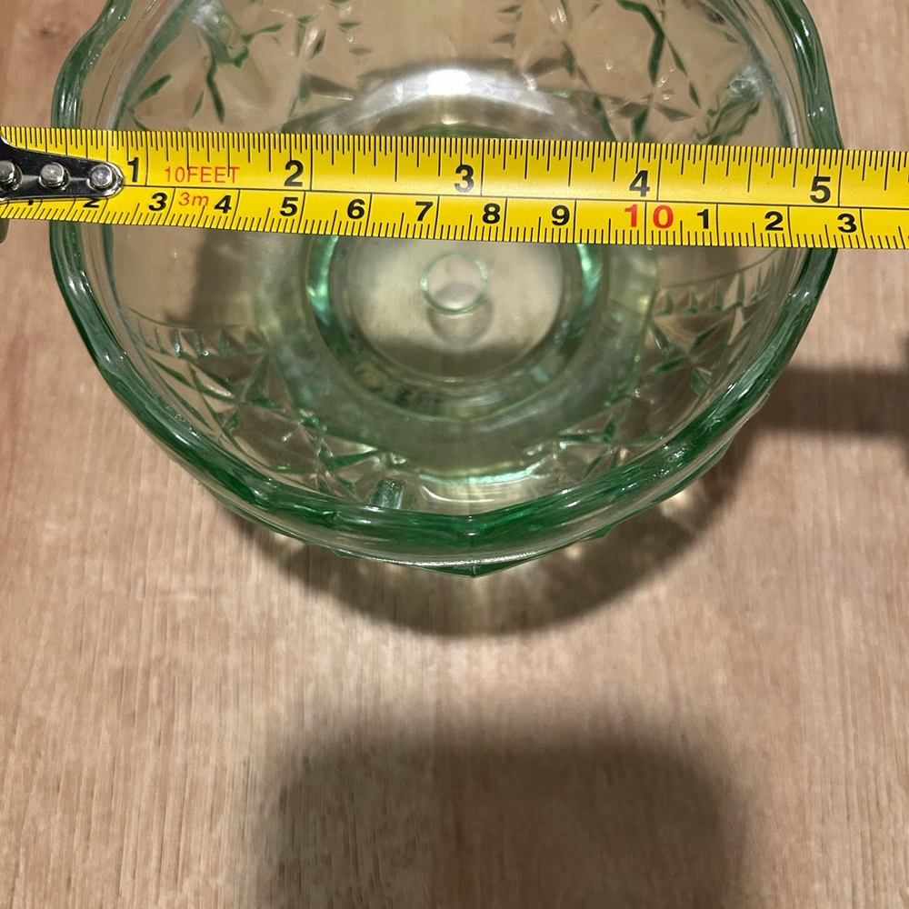 Green Glass Trinket Dish - Picture 2 of 8